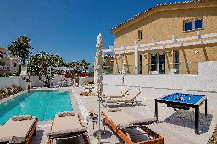 Kaletzia Villa IV